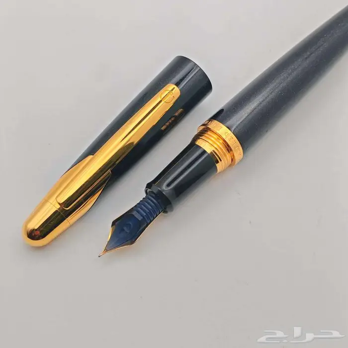 قلم Dunhill AD2000   حبر بريشة ذهبية 18K مقاس F 5