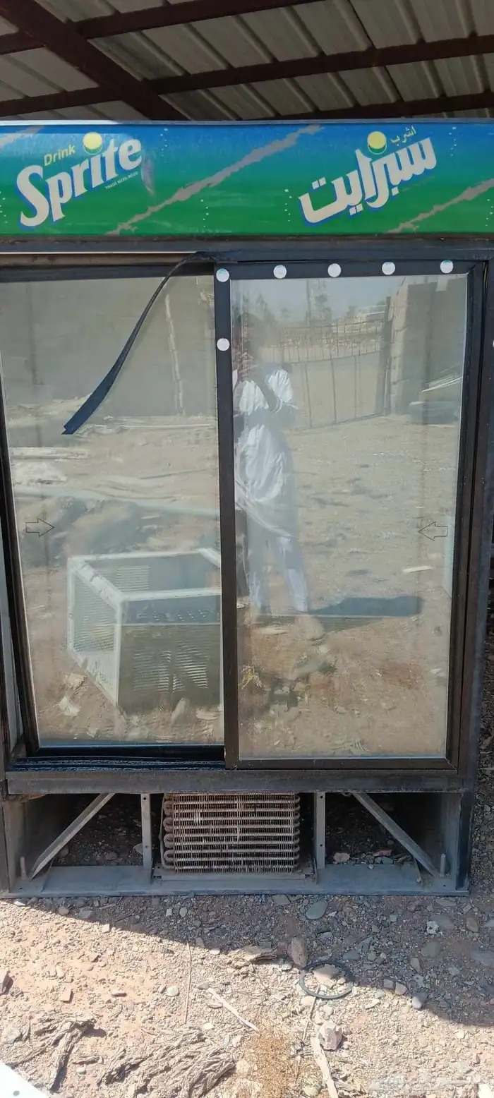 ثلاجه سبرايت بابين نظيفه كل شي شغال 0
