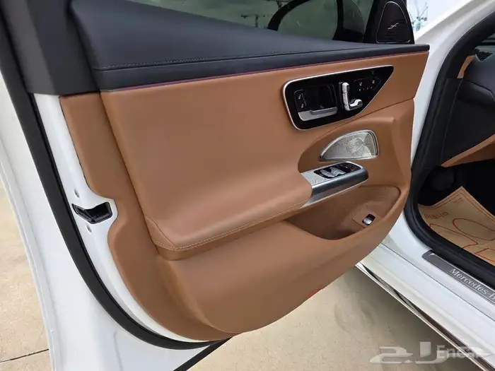 E300 - مرسيدس 12