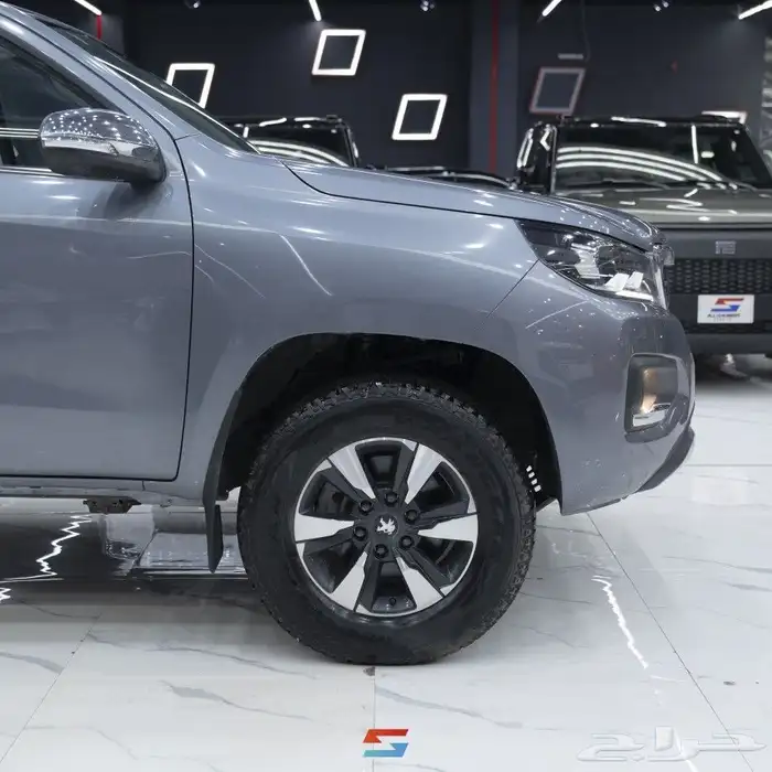 بيجو غمارتين فل كامل دبل بنزين جير أوتوماتيك 2023 4