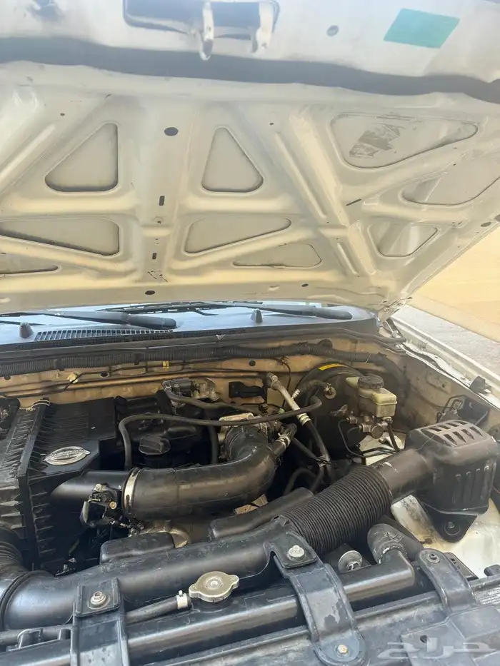 نيسان نفارا 4