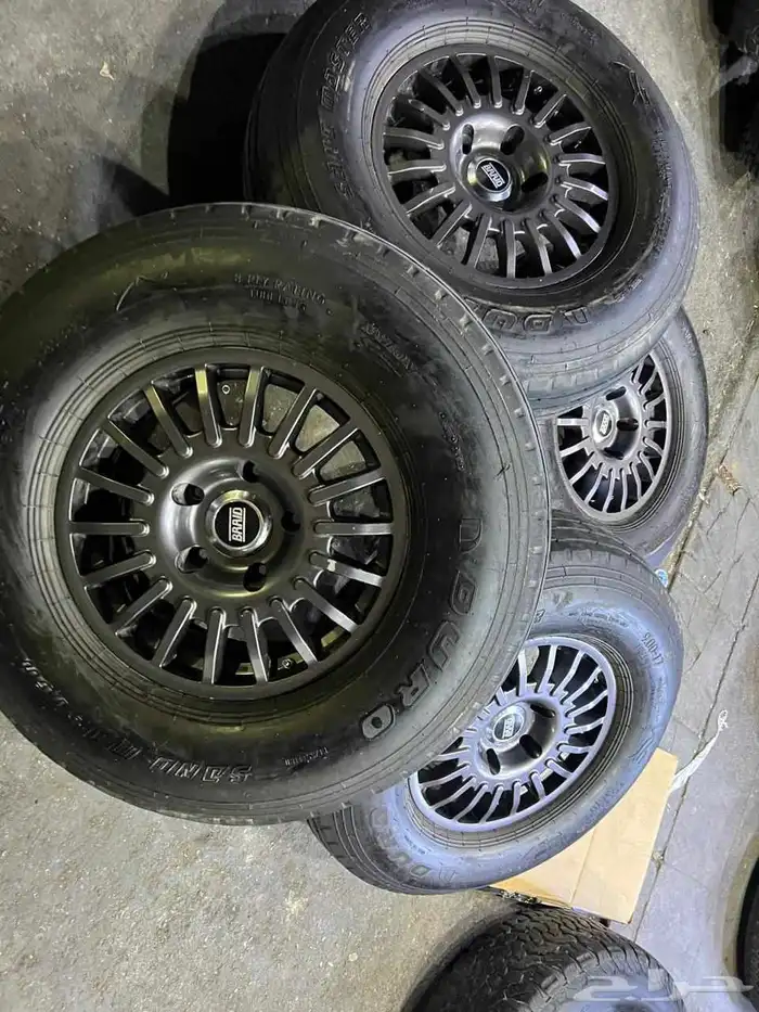 كفرات بالون ديرو 900.17 مع جنوط برايد خمس مسامر جيب لاندكروز 15