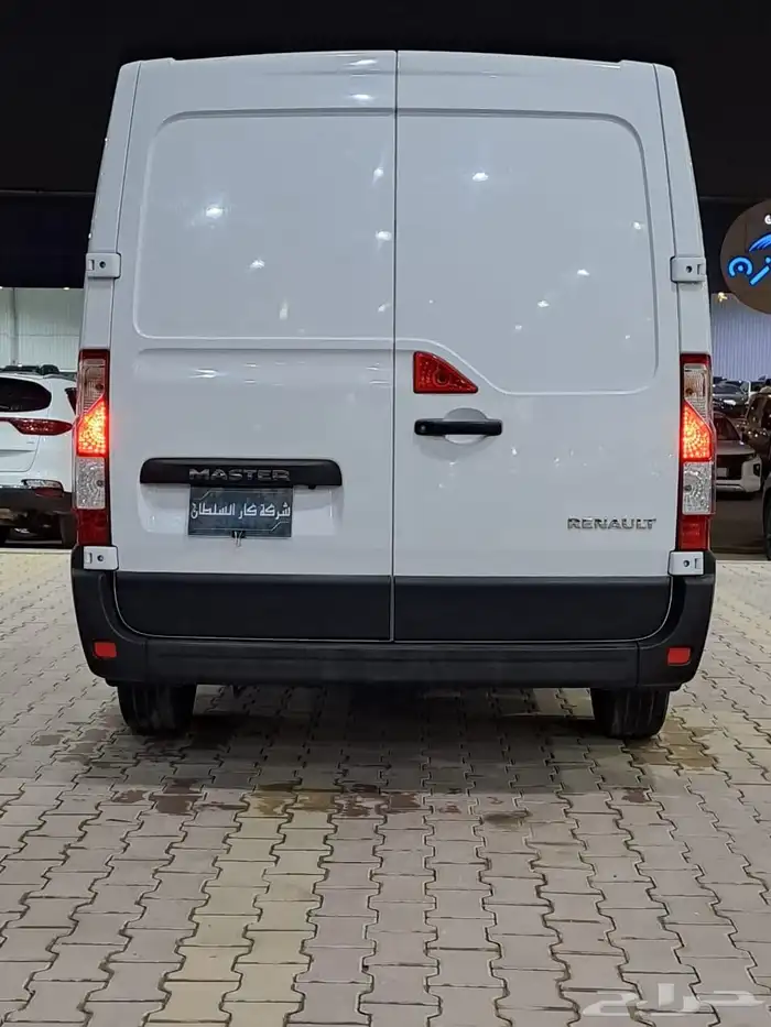 رينو ماستر 2023 9