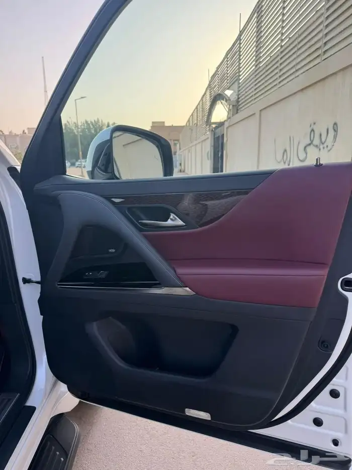 جيب لكزس 2024 BB 7