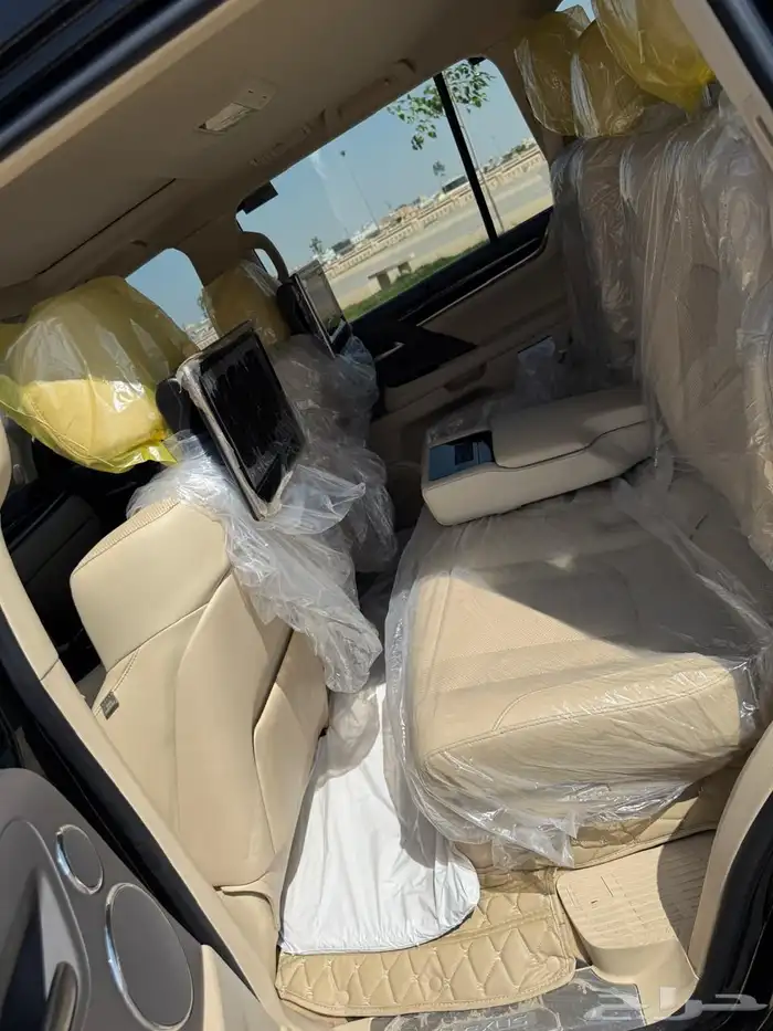 جيب لكزس 2020فل كامل ADسعودي بروجكتر المعروفه لهذي الفئه 12