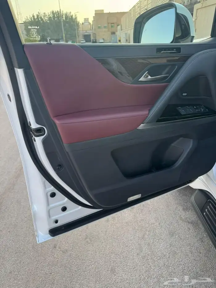 جيب لكزس 2024 BB 12