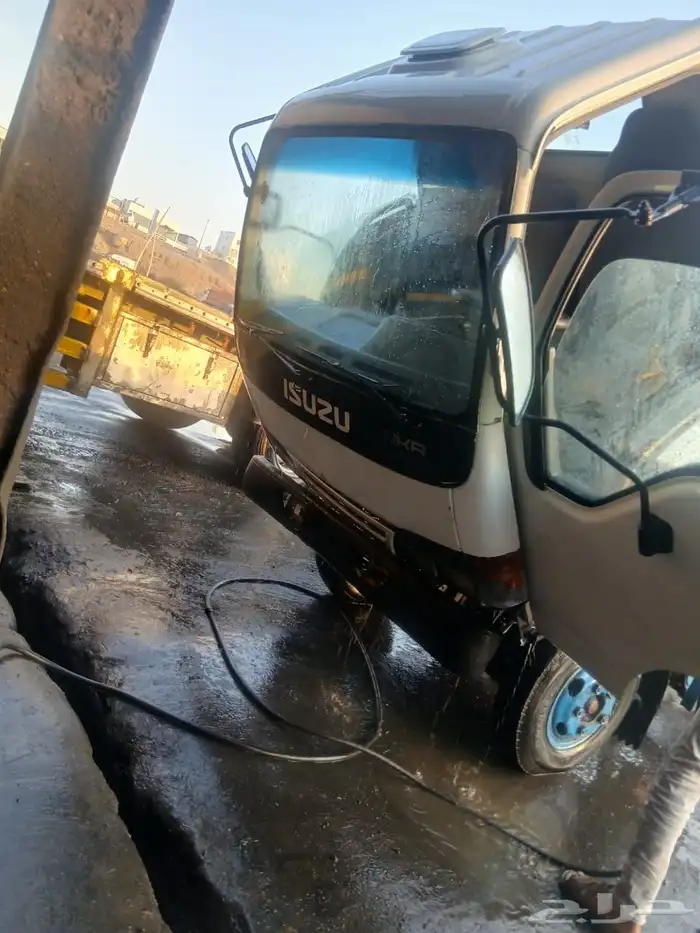 ديناه ايسوزو NKR 7