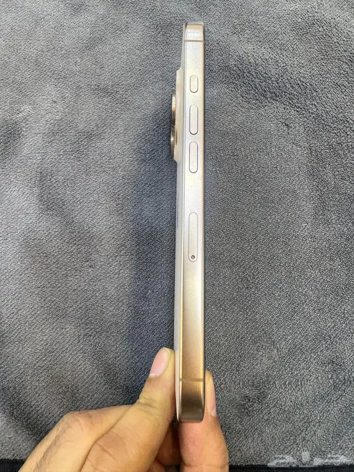 iphon16pro 1 TERA ايفون ابيض 16 pro عادي 3