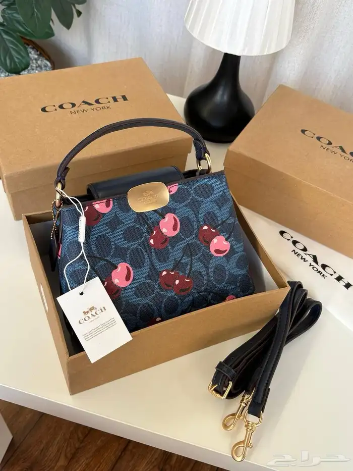 شنط كوتش شنط نسائيه شامل التوصيل ودفع عند الاستلام 72