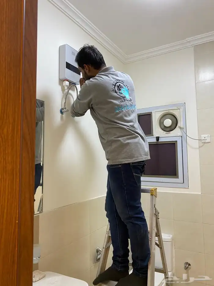 سباك فك وتركيب خلاطات مغاسل 0