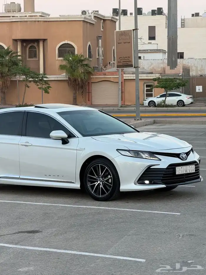 تويوتا كامري فل GLE 2023 14