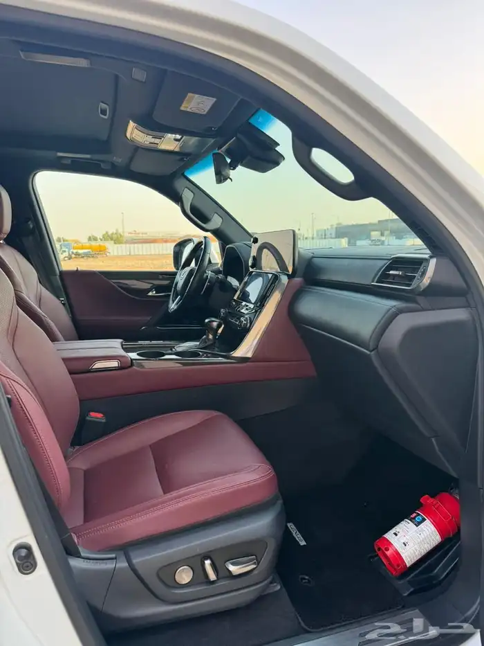 جيب لكزس 2024 BB 8