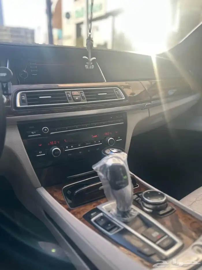BMW 730Li للبيع 21