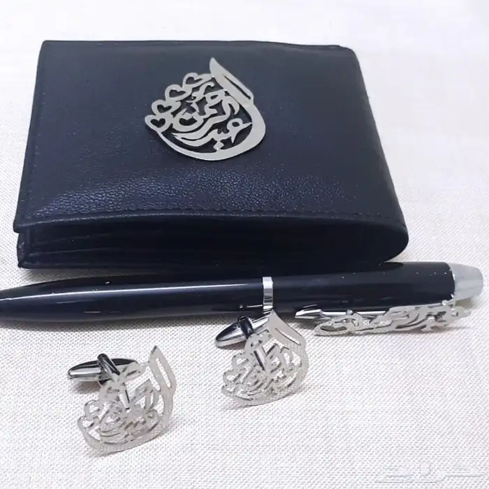 طقم هدايا رجالية بتصميم حسب طلبك بلاسم تعليقه سياره مسابح 3