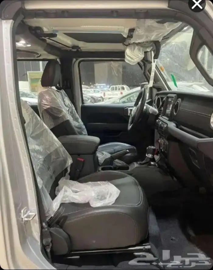 جيب رانجلر صحاري 2023 الكميه محدوده 5