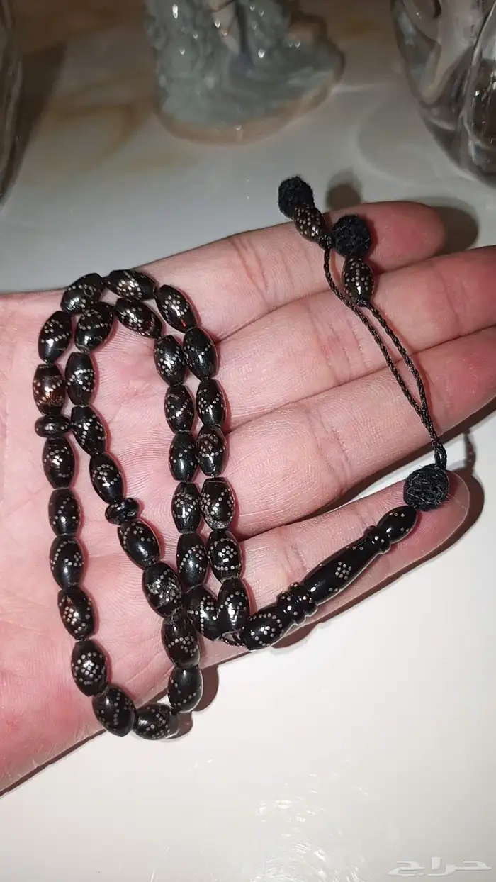 سبحة يسر بحر احمر مطعمة بالفضة 0