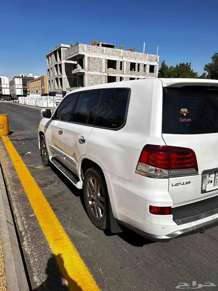لكزسس LX570 2013 2