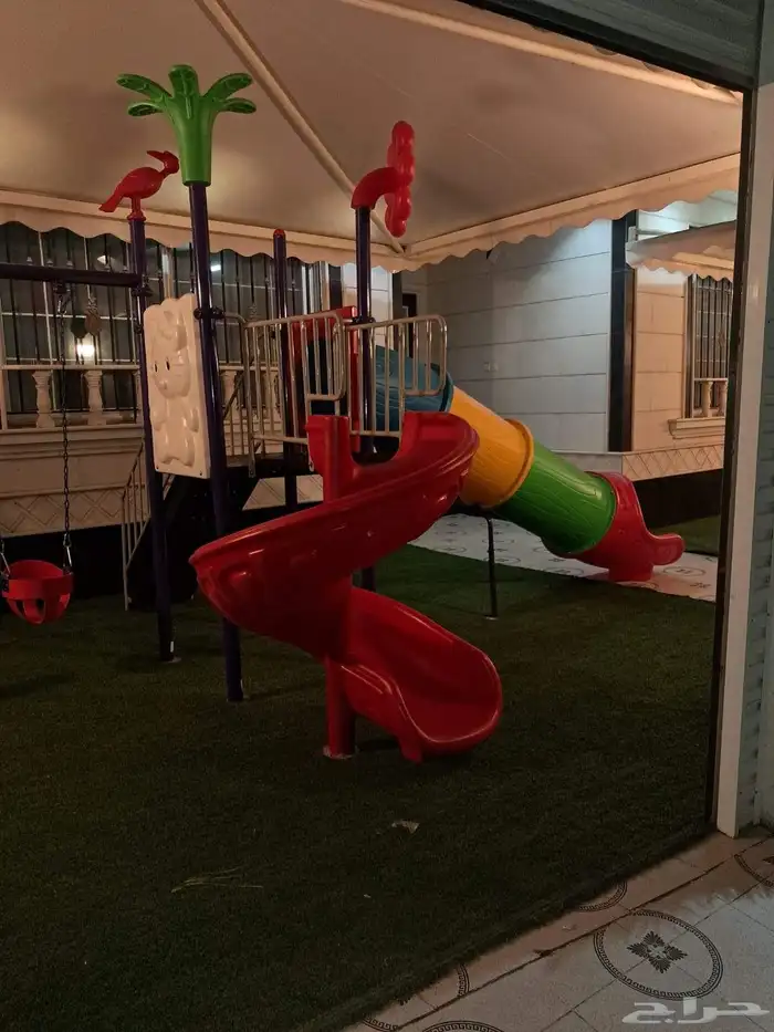 مراجيح وزحاليق وألعاب أطفال نطاطات ترامبولين 18