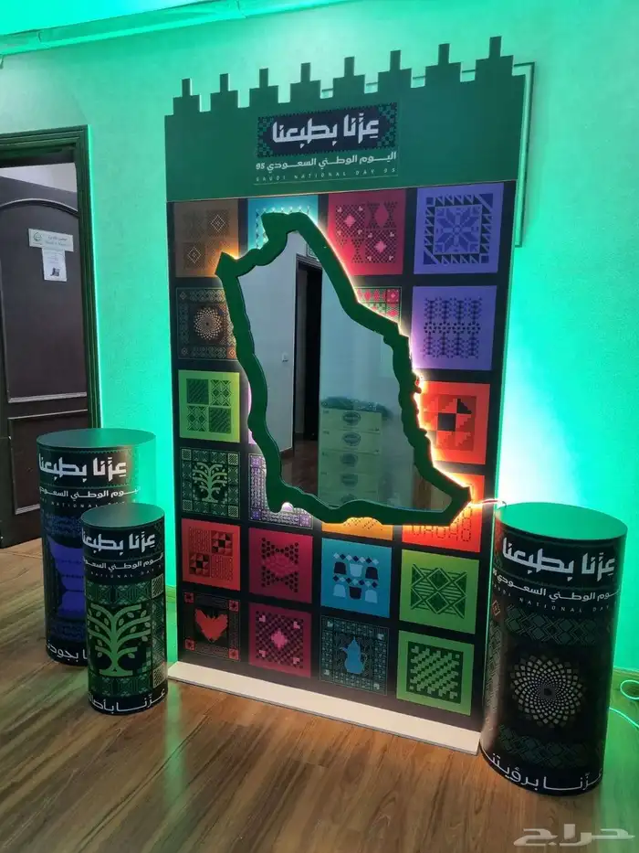 ستاند مجسمات 23