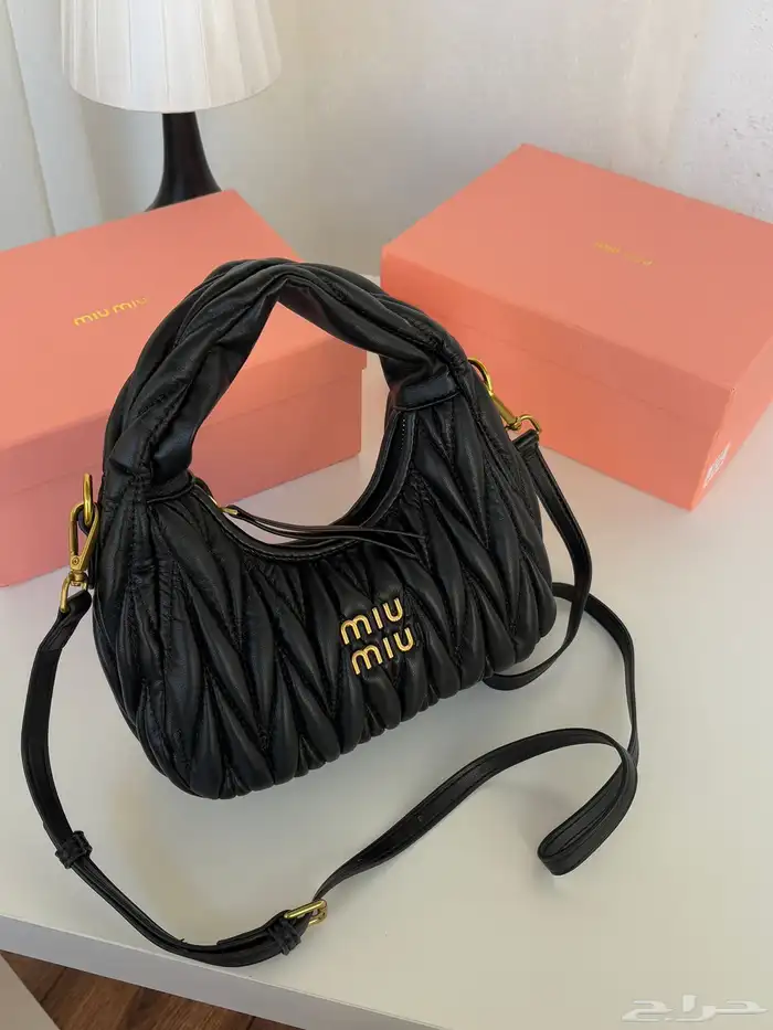 شنط ماركه مع الملاحقات توصيل فوري جده والرياض باقي المدن شحن 10