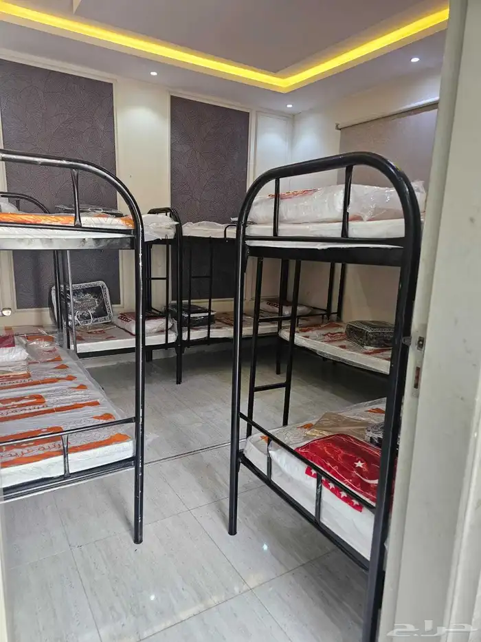 سرير حديد دورين ومراتب ودوليب وبطانيات كل شي متواجد 26