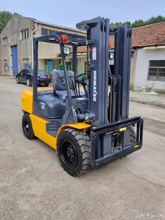 رافعه شوكيه سكين فوركليفت للايجار في جده 3