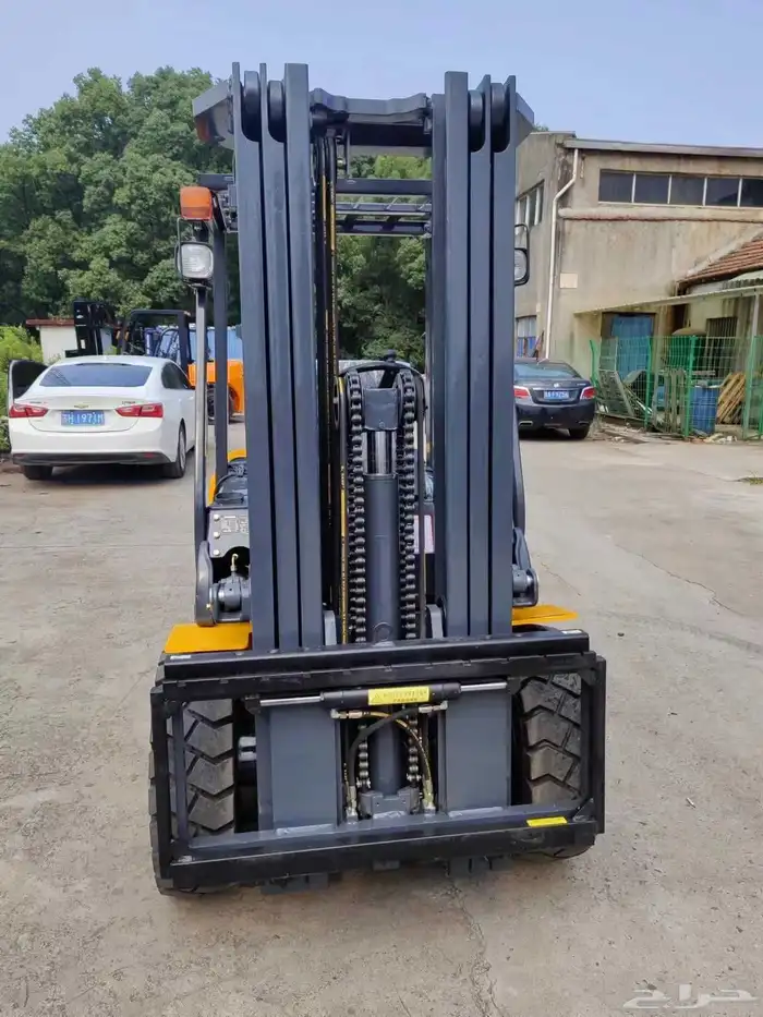 رافعه شوكيه سكين فوركليفت للايجار في جده 0