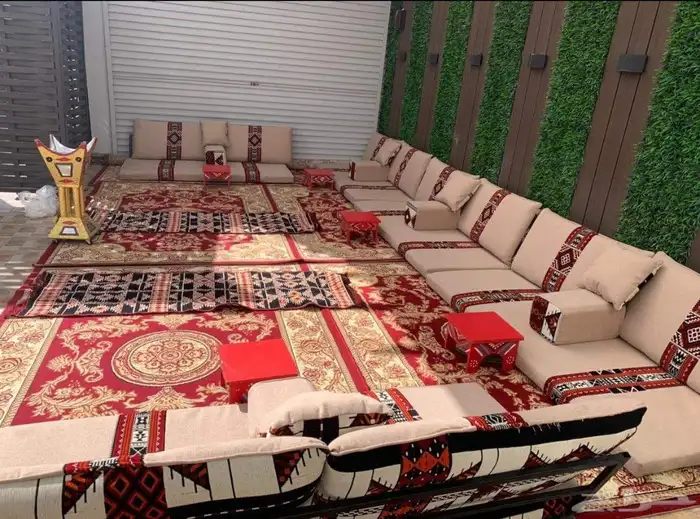 محل ت محل تنسيق حفلات للايجار عندنا كراسي ملكي ملكي قهوجيين 0