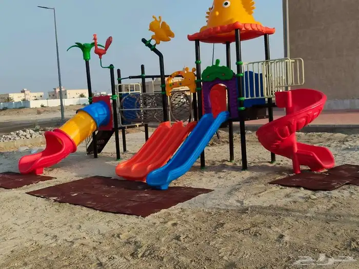 مراجيح وزحاليق وألعاب أطفال نطاطات ترامبولين 5