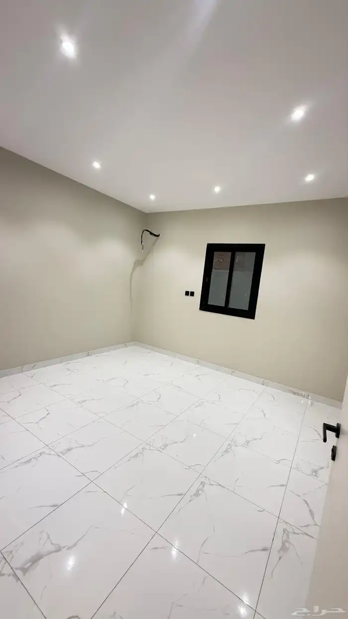 شقق جديده للايجار اول ساكن _ حي الصالحية المنح 5