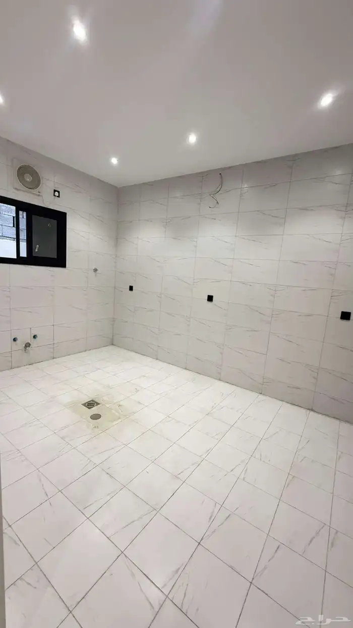 شقق جديده للايجار اول ساكن _ حي الصالحية المنح 8