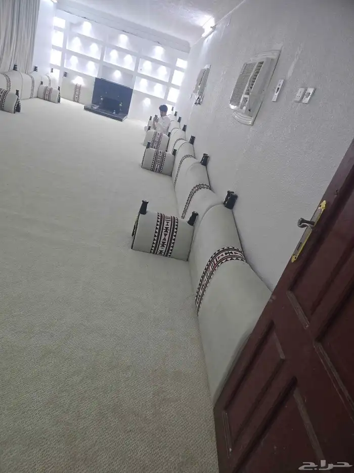 كنب اشفج خشب سيارة واي فاي تنجيد 9