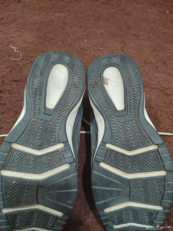 حذاء رياضي مستعمل من براند New Balance 3