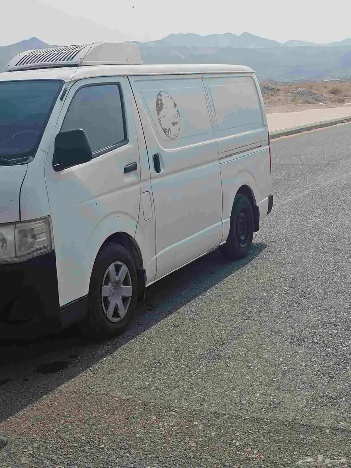 فان بضاعة مبرد للايجار بدون سائق (شركات فقط) سيارتين 2