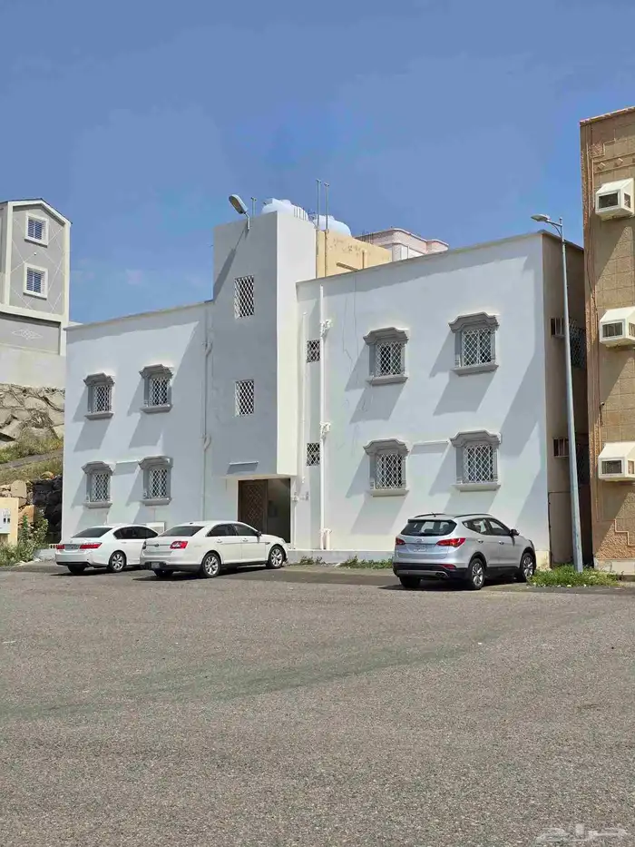 عمارة سكنية للبيع المجاردة حي الفيصلية 0