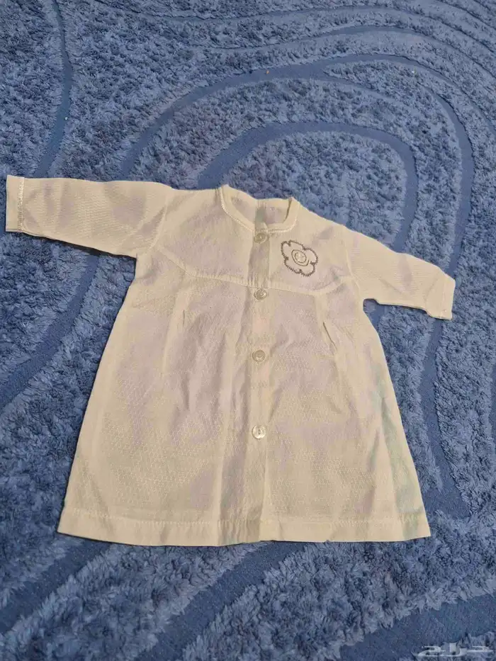 اغراض مواليد ملابس وبطانيه 11