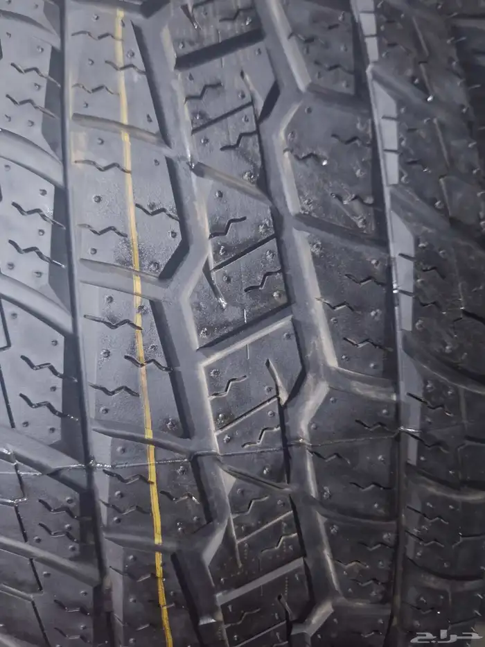 كفرات مستخدم منزل شبه جديد .مقاسات سيارات الدفع الرباعي 1