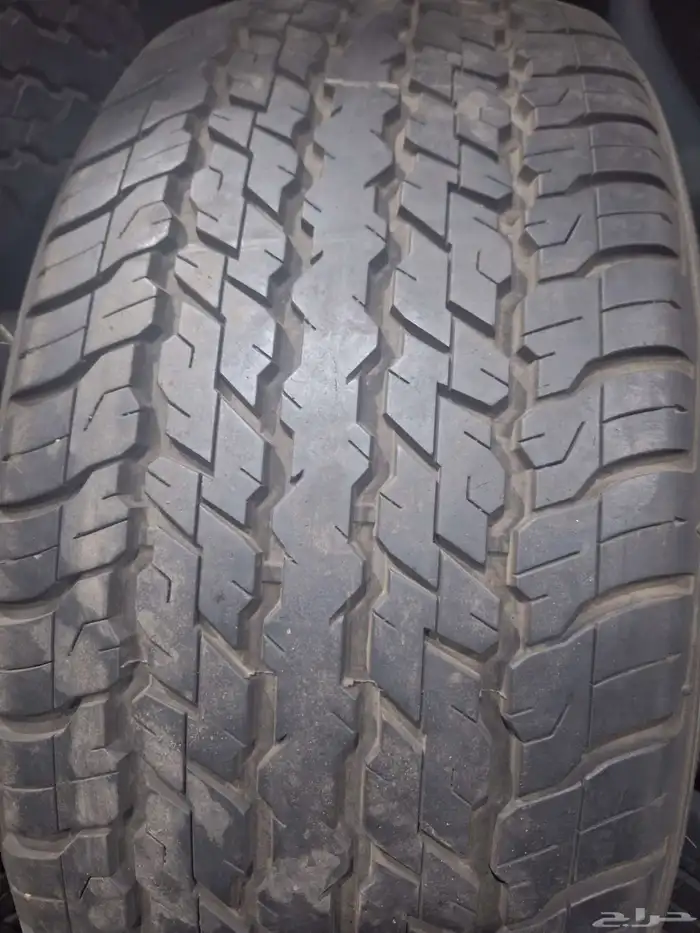 كفرات مستخدم منزل شبه جديد .مقاسات سيارات الدفع الرباعي 3