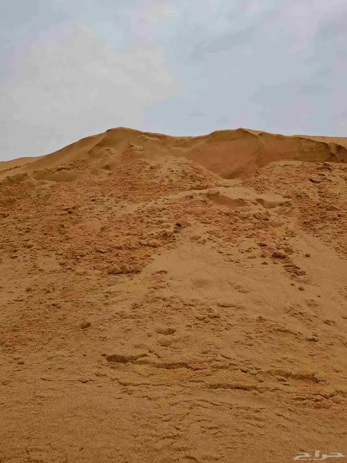 يوجد بحص ابيض ورمل احمر وبطحا واسفلت 6
