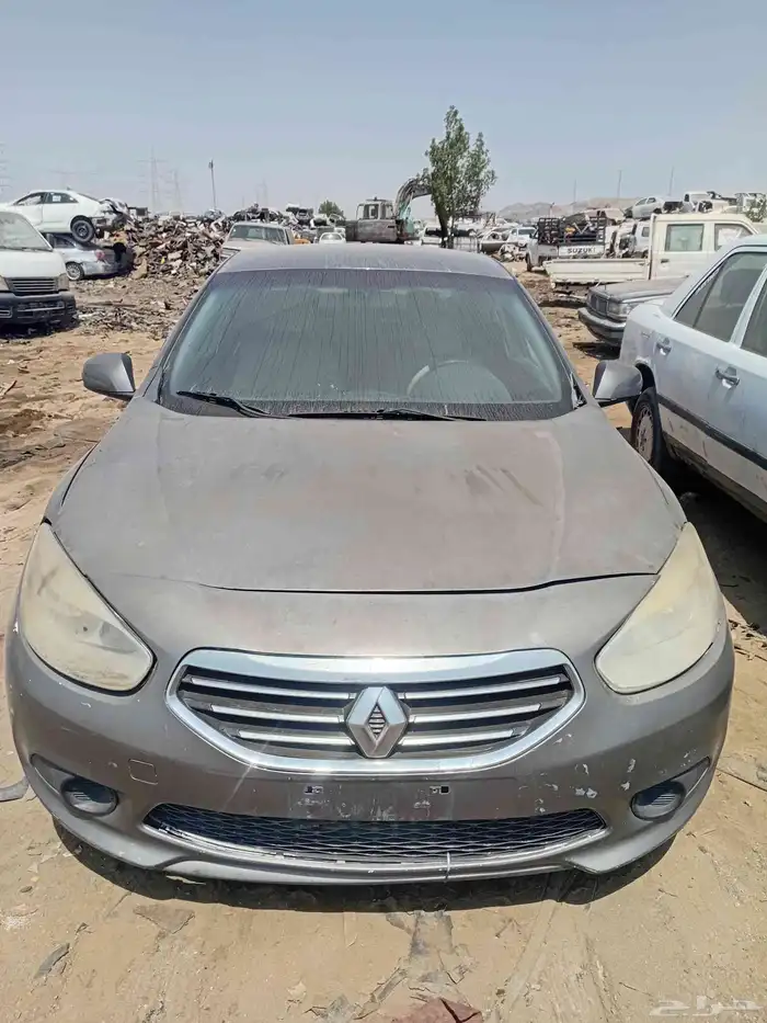 رينو فروانس قطع غيار تشليح موديل 2010 0