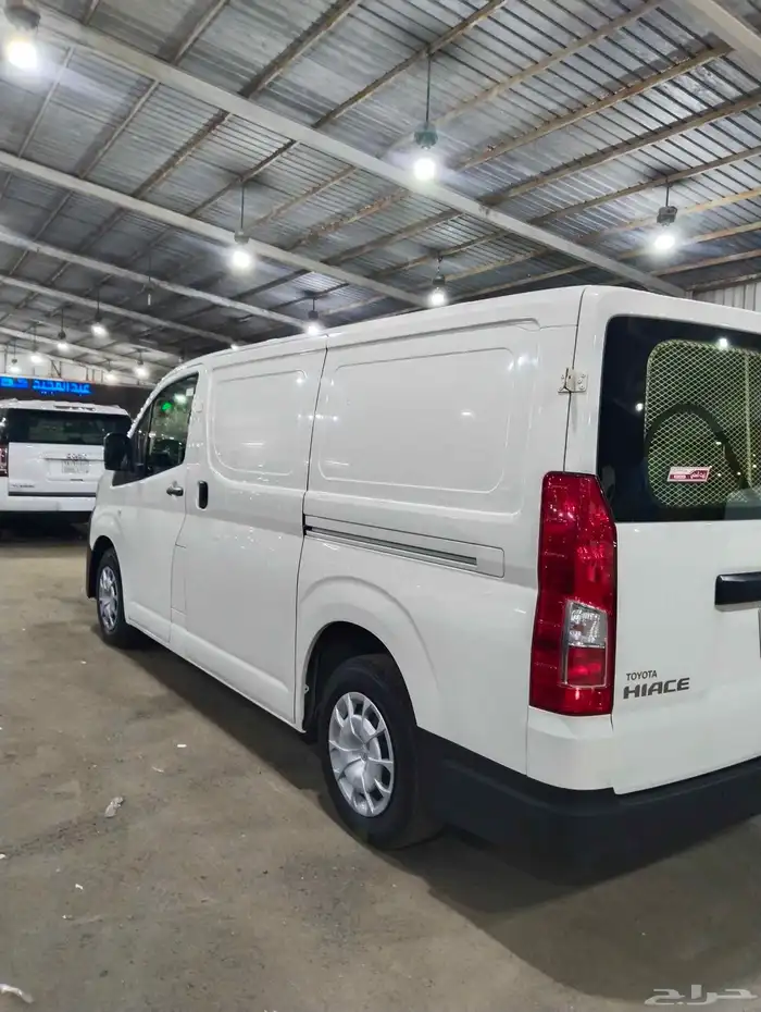 2022 Toyota HiAce Van 4
