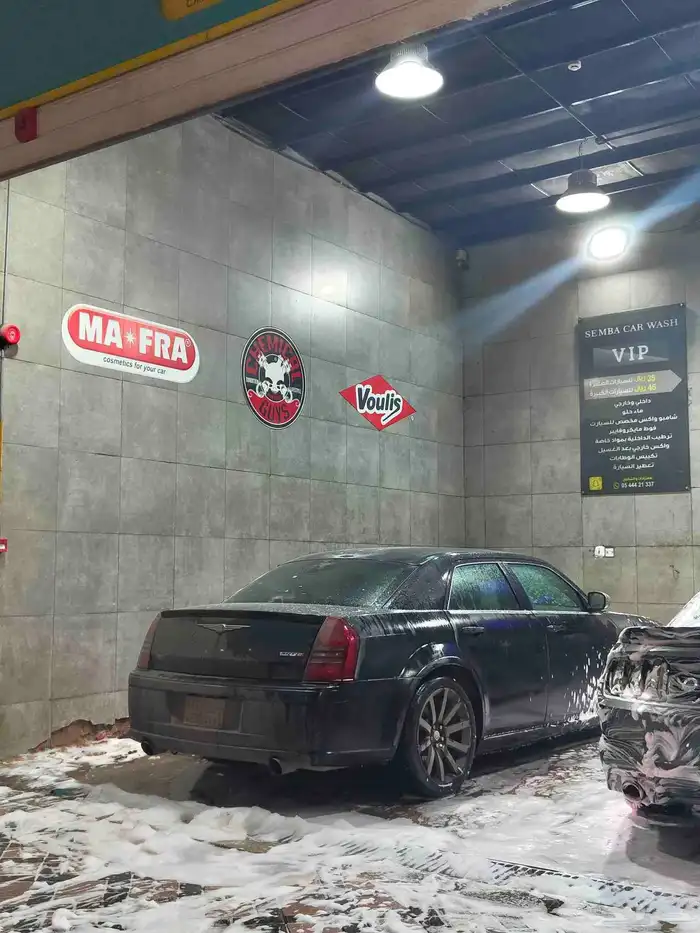 كرايسلر اس ار تي SRT8 2006 للبيع او للبدل 27