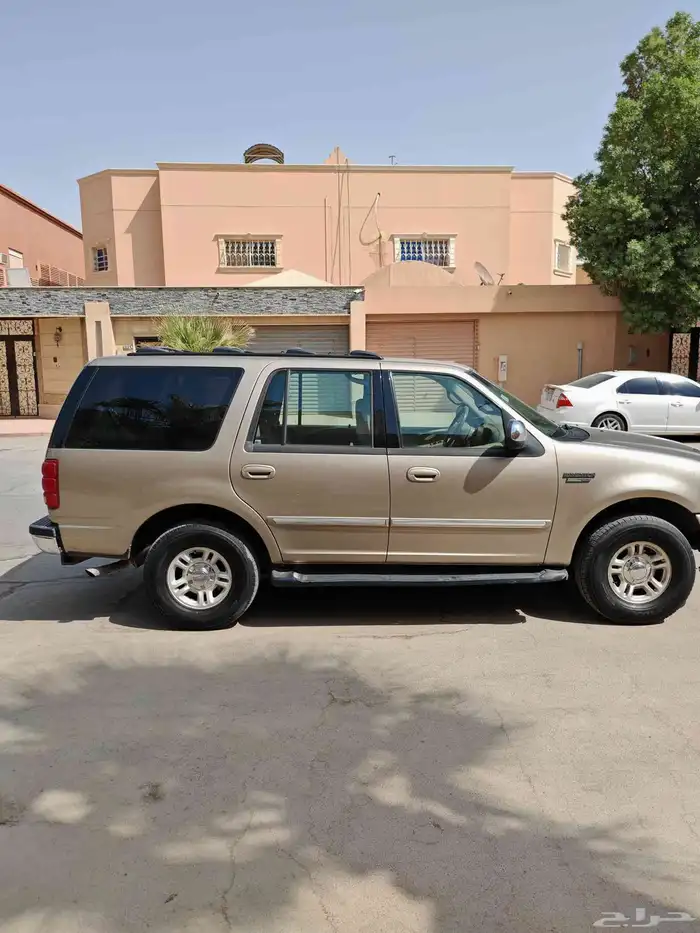 فورد اكسبديشن 2001 1