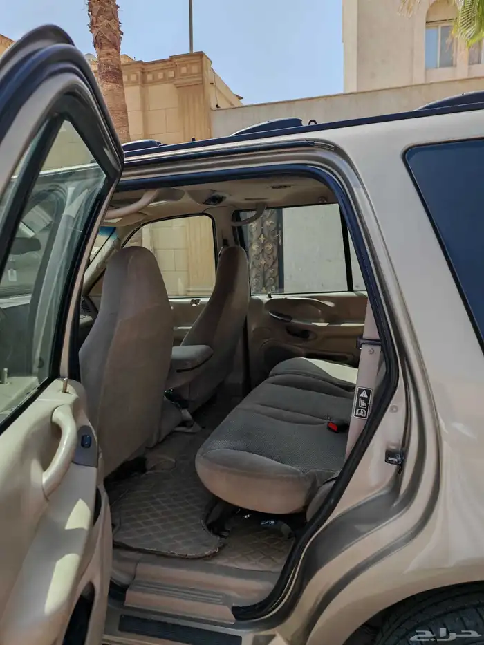 فورد اكسبديشن 2001 4