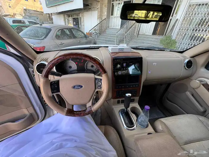 فورد اكسبلورر 2006 نضيف 9