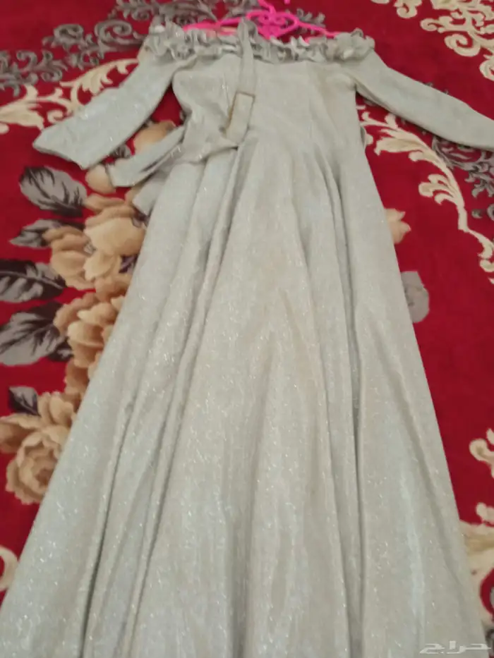 فستان فضي لميع 1