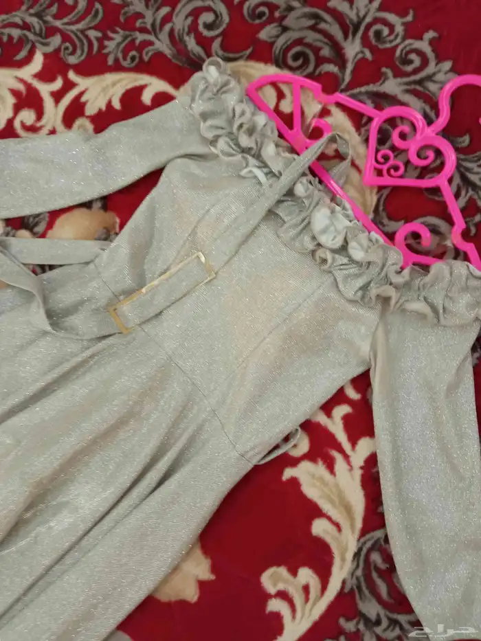 فستان فضي لميع 0