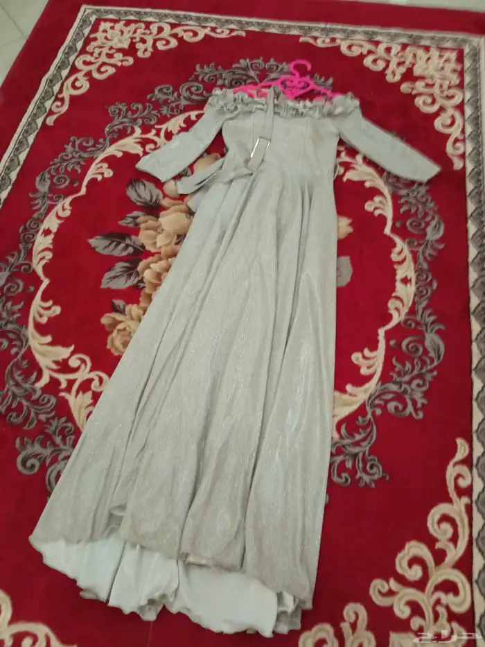 فستان فضي لميع 3