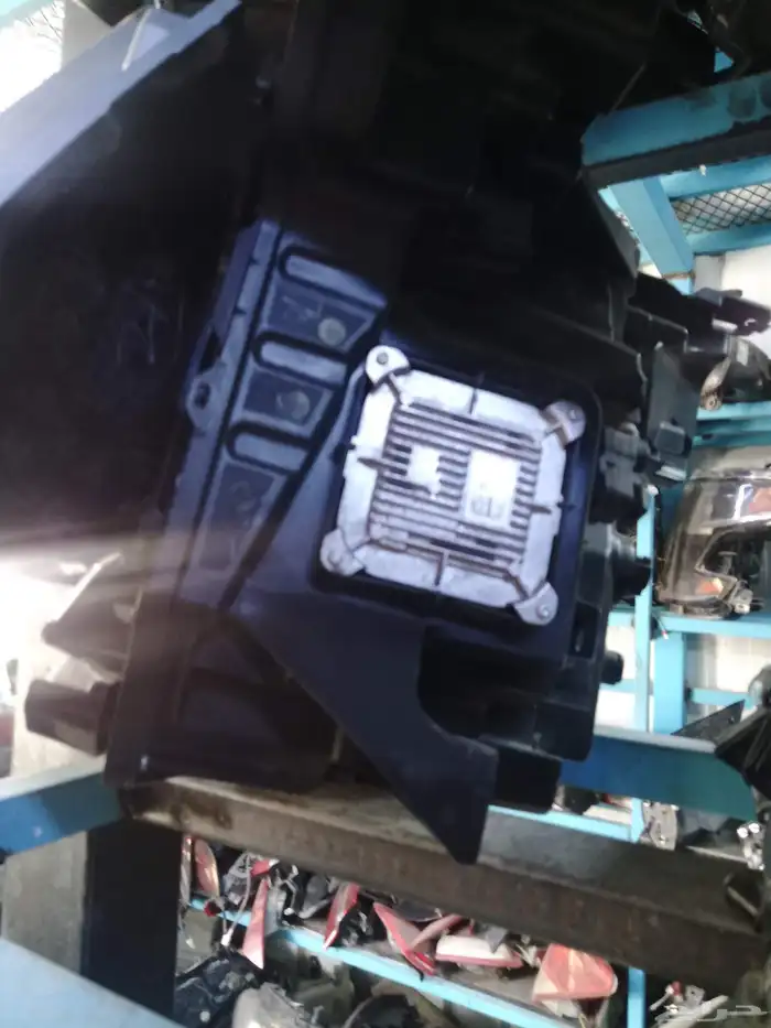 يتوفر لدينا شمعات بترول 2025 اصلي وكاله مستخدم نظيف تشليح 3