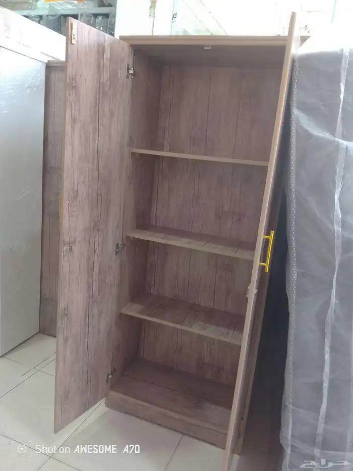 سرير حديد دورين ومراتب ودوليب وبطانيات كل شي متواجد 31